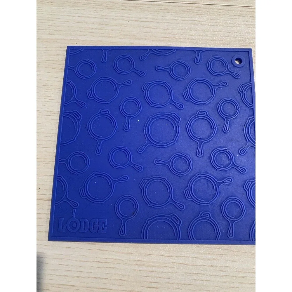 Lodge Square Silicone Skillet Trivet, Blue  7” used